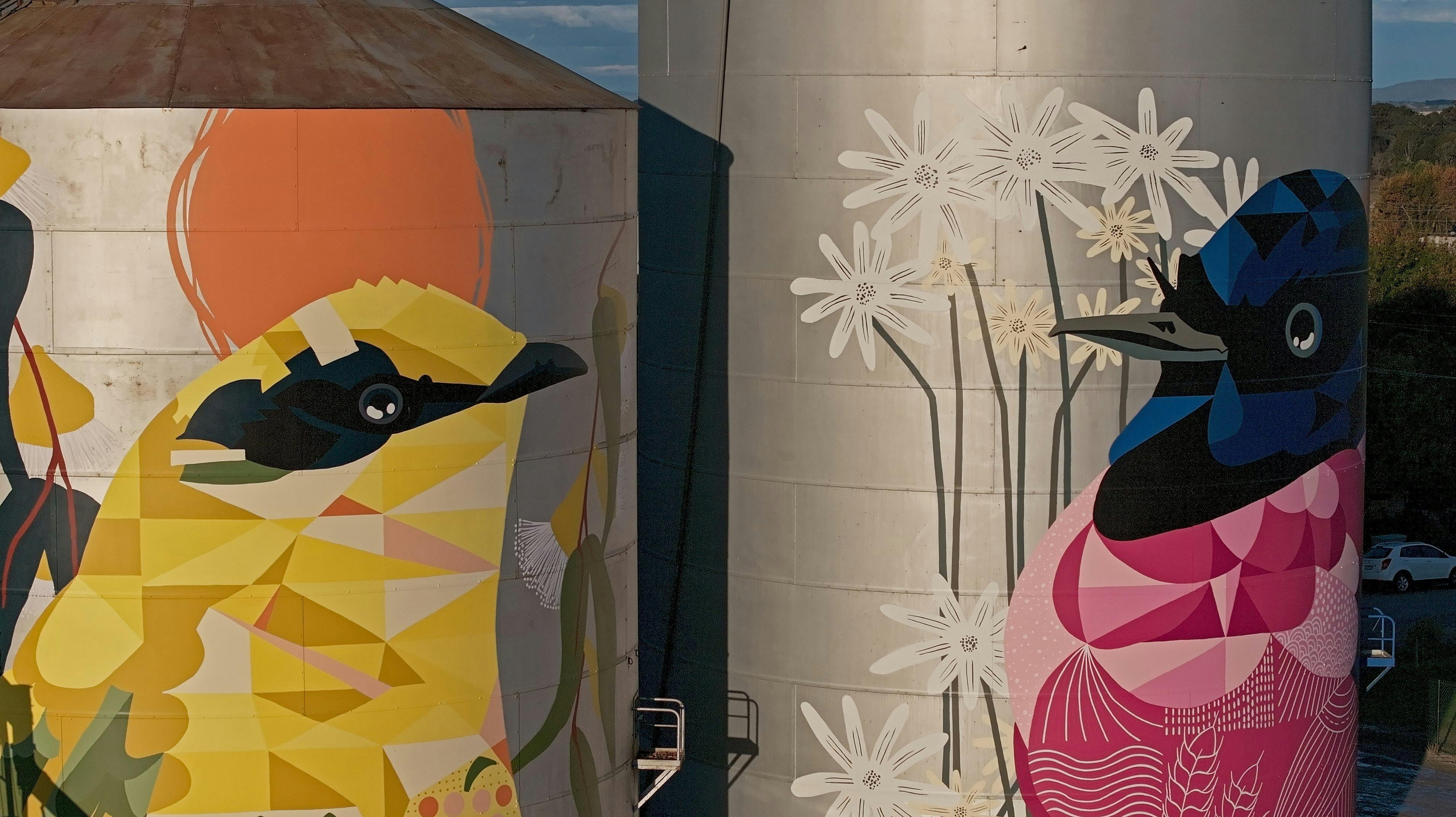 四季之鳥－Rutherglen Silo Art