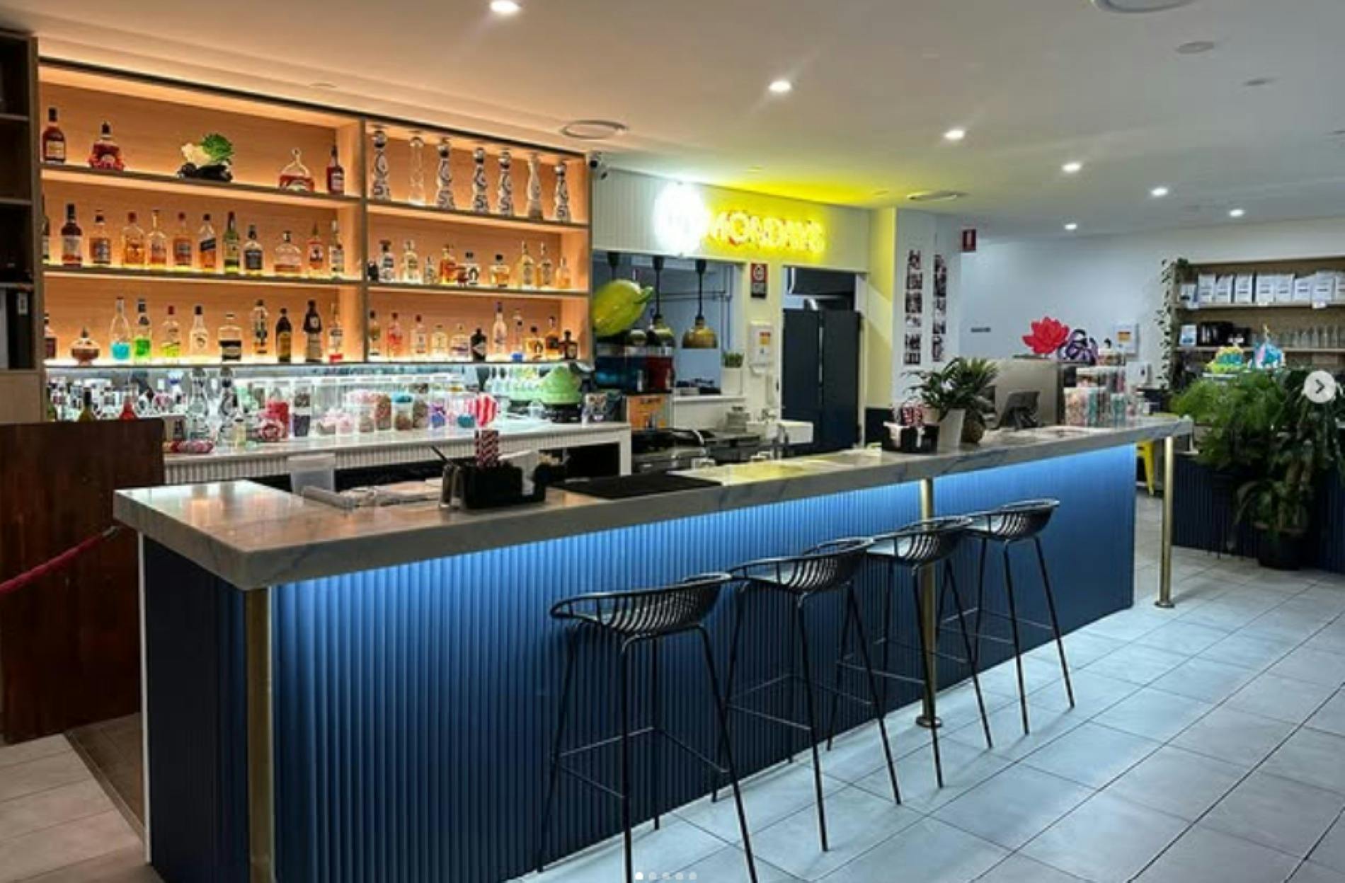 @Mondays 咖啡廳和餐廳