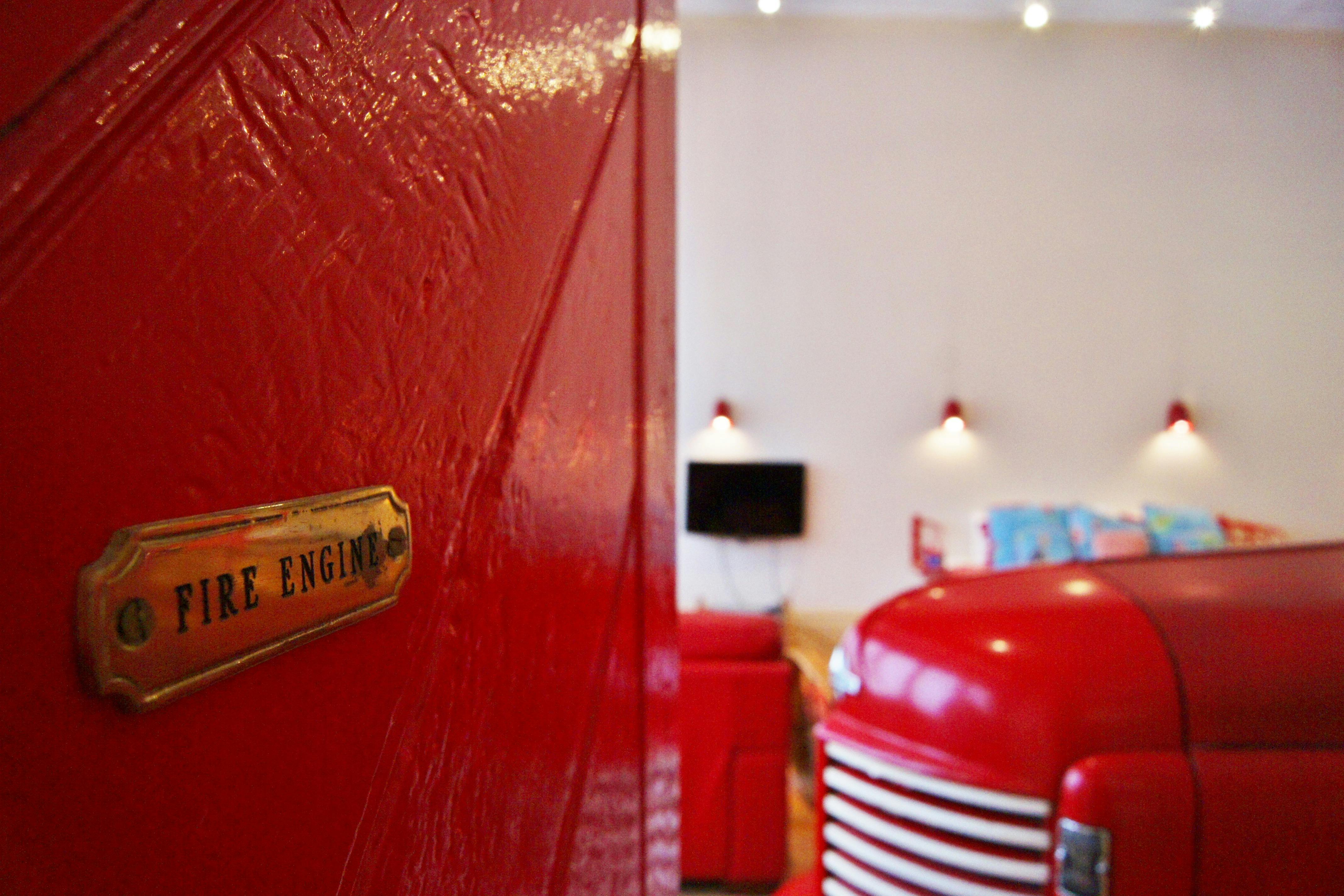 The Fire Station Inn - Fire Engine Suite Slider Image 8