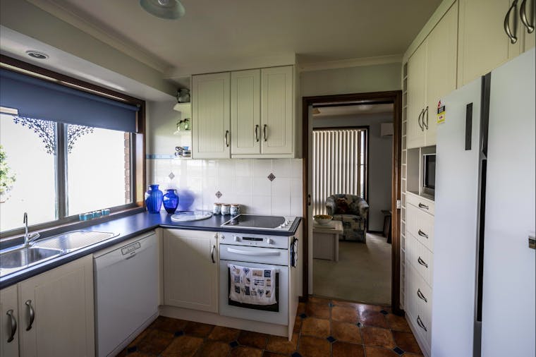 9 Crawford Cresent Mannum River Shack Rentals