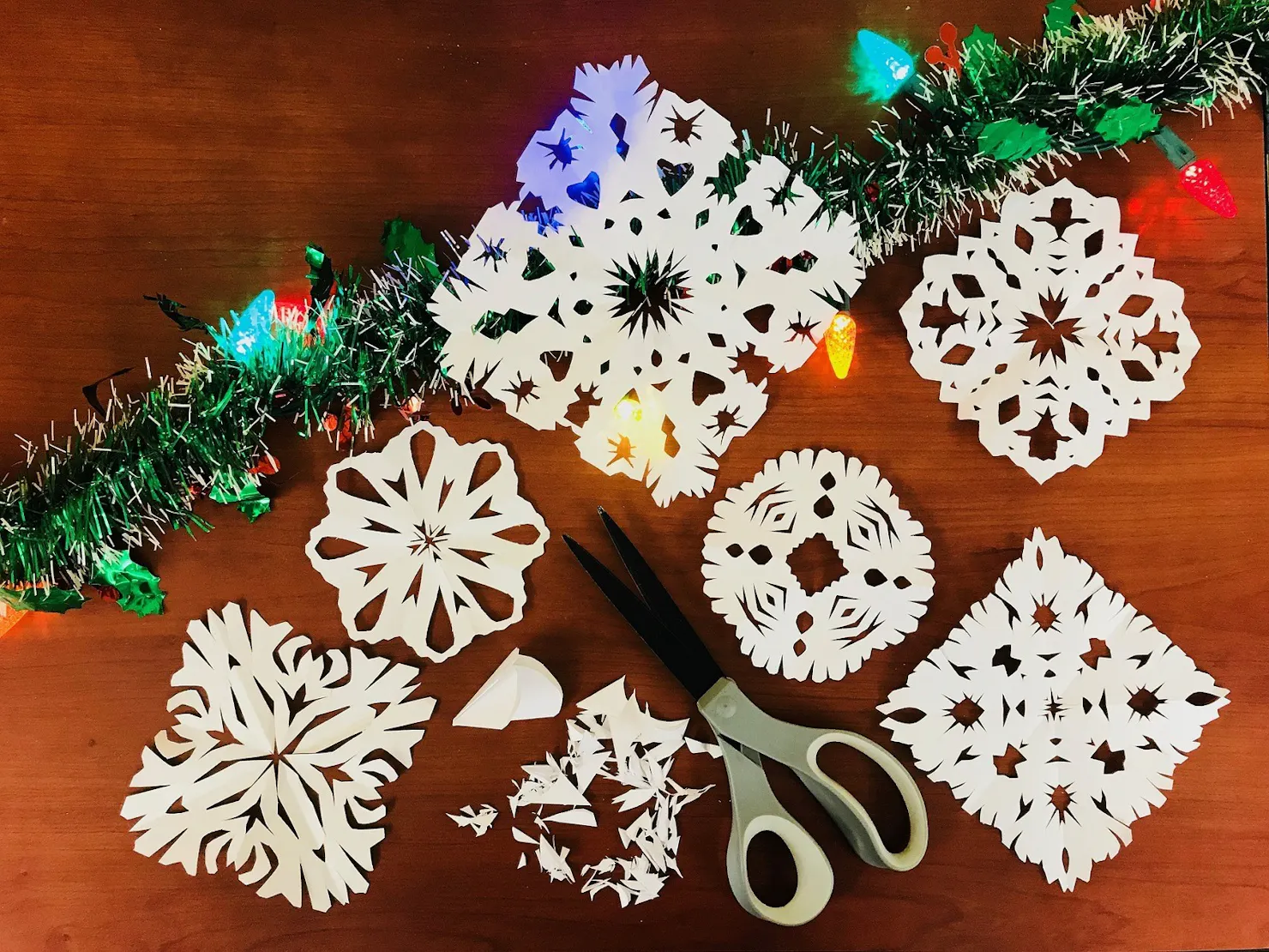 paper snow flakes