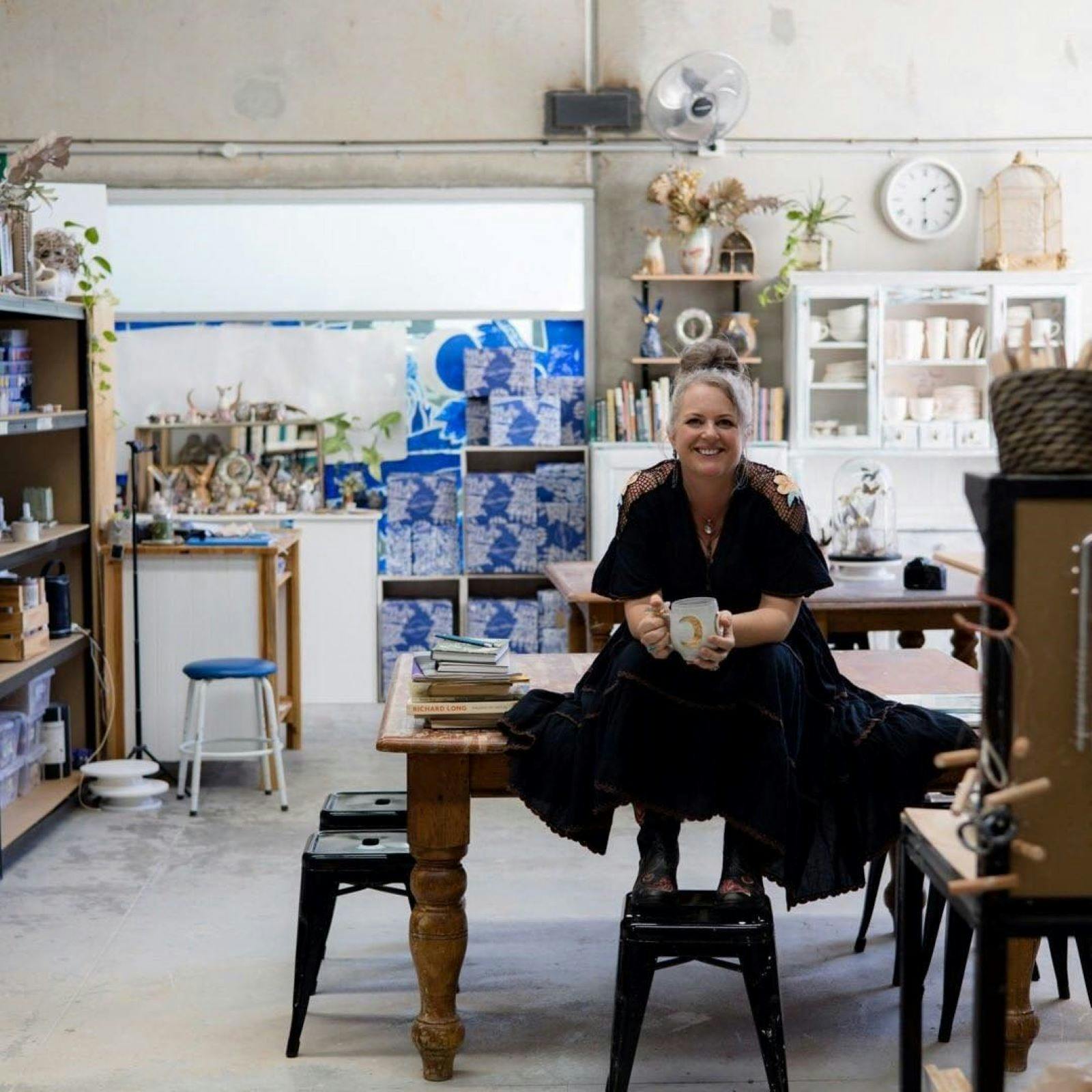 The Big And The Beautiful. A Weekend MasterClass of Throwing Big and Surface Decoration