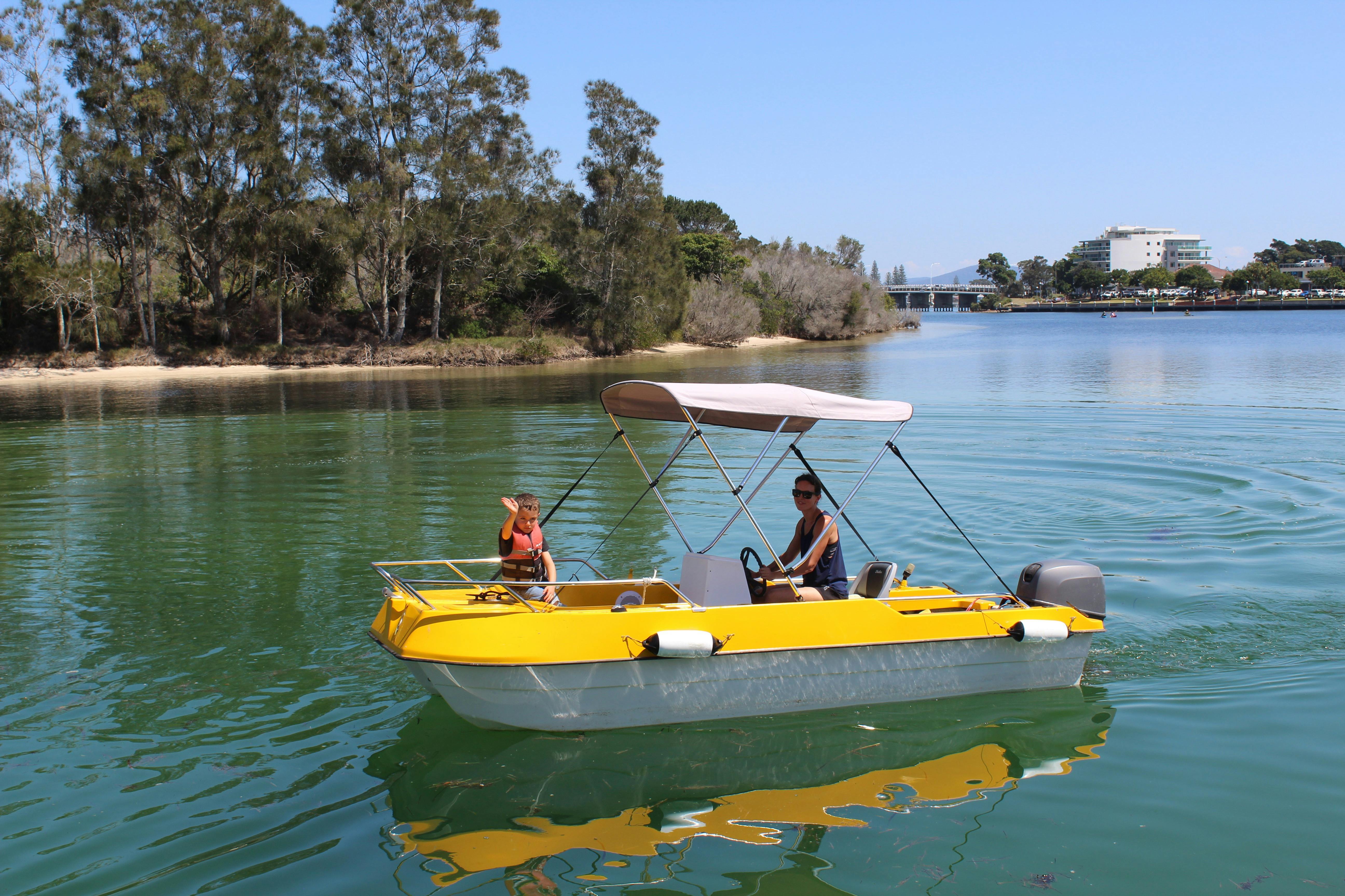 boat hire Forster