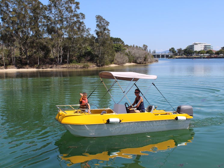 boat hire Forster