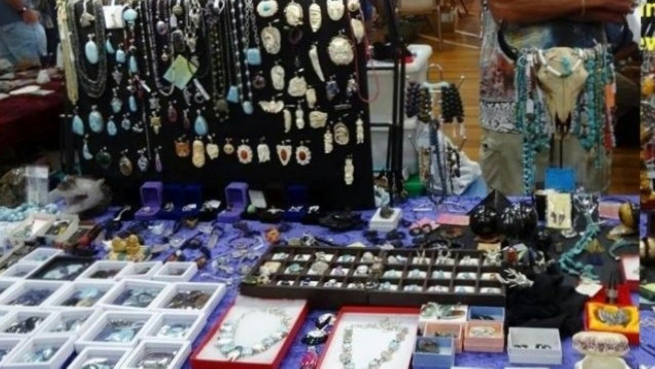 Stall selling jewellery