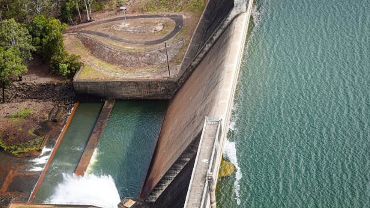Tinaroo Falls Dam Wall