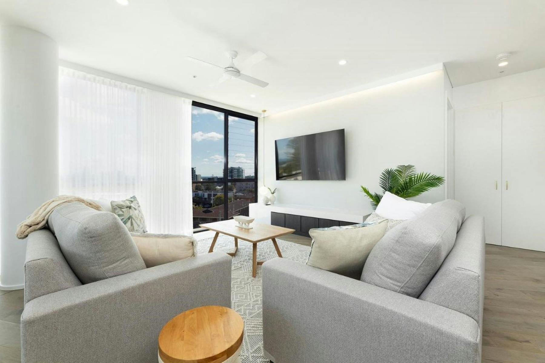 Lounge area leading out balcony