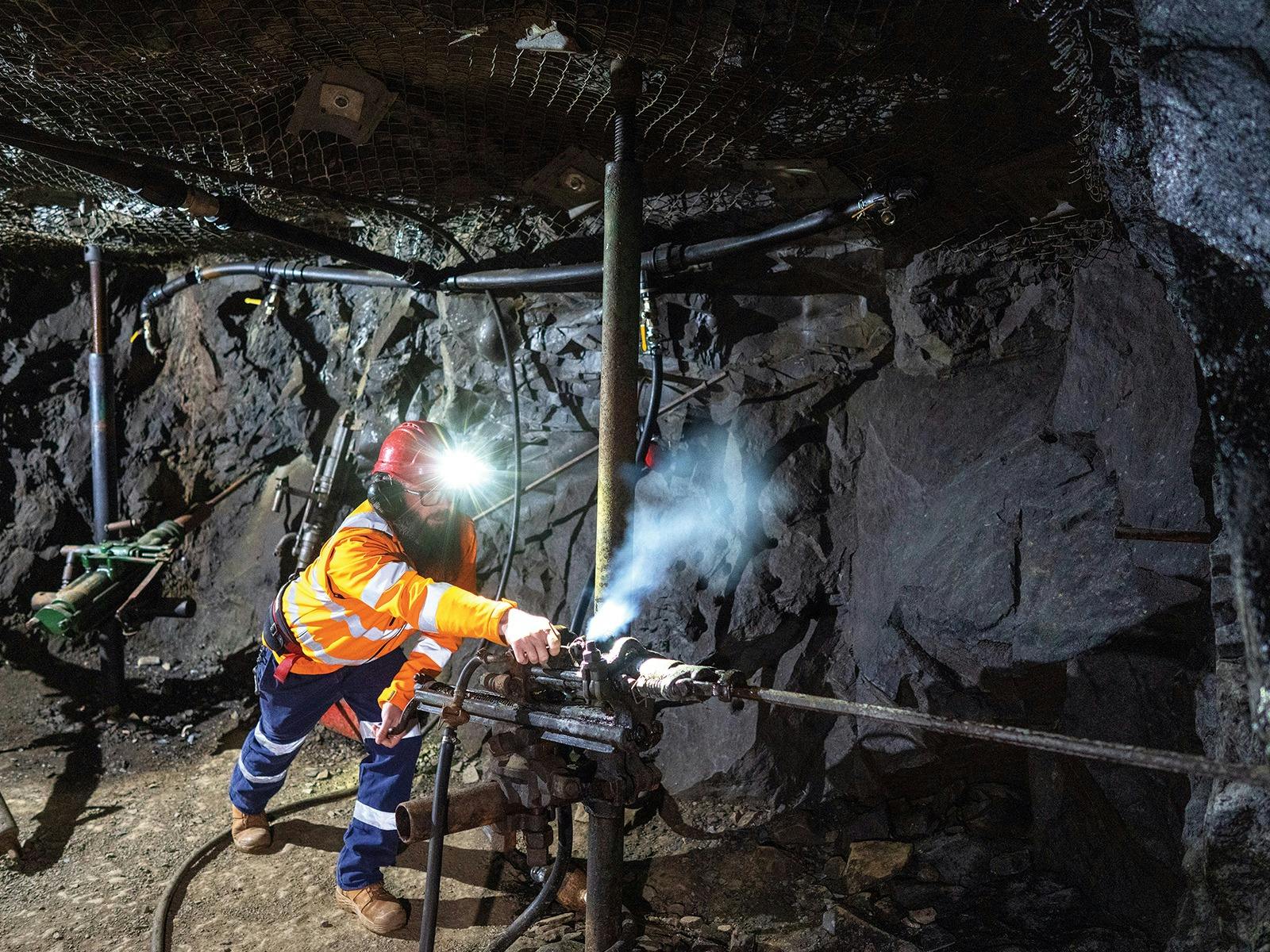 Demonstrating a rock drill