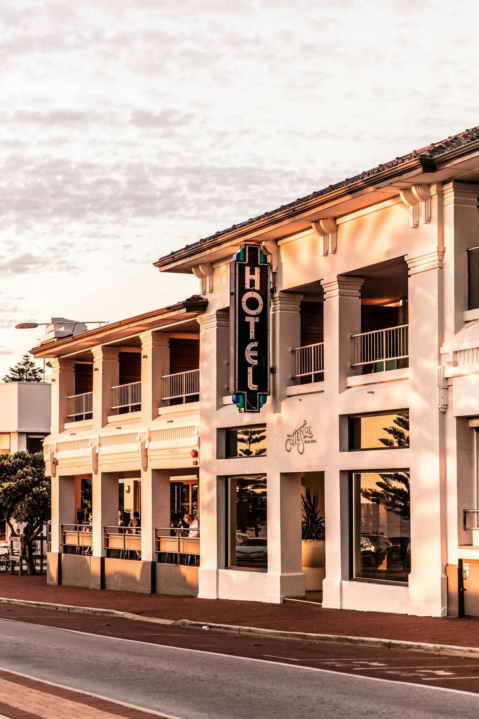 Cottesloe Beach Hotel