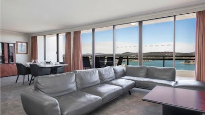 BreakFree Capital Tower - 3 Bedroom 2 Storey Penthouse