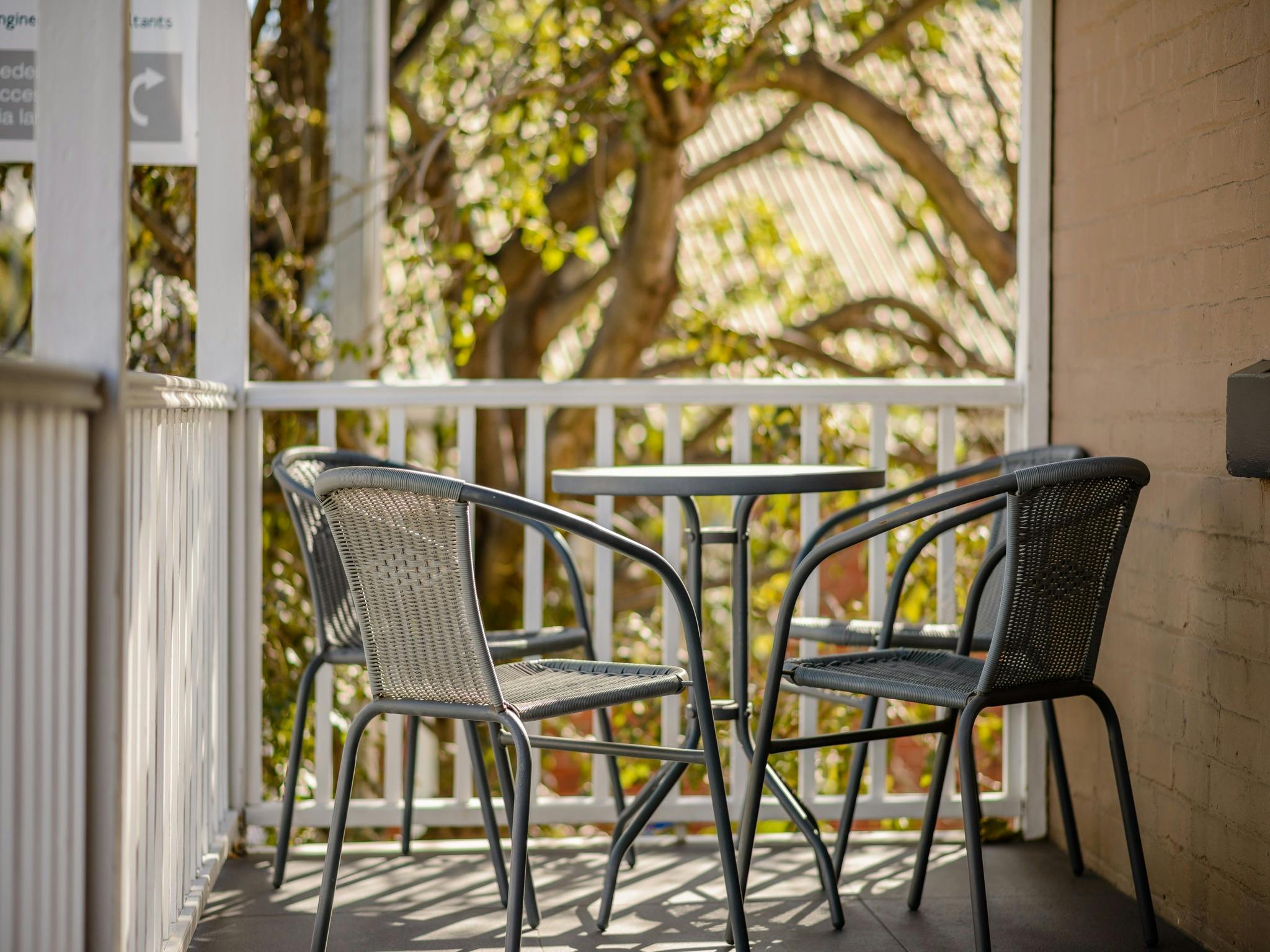 Private verandah with outdoor seating with views to kunanyi/Mount Wellington