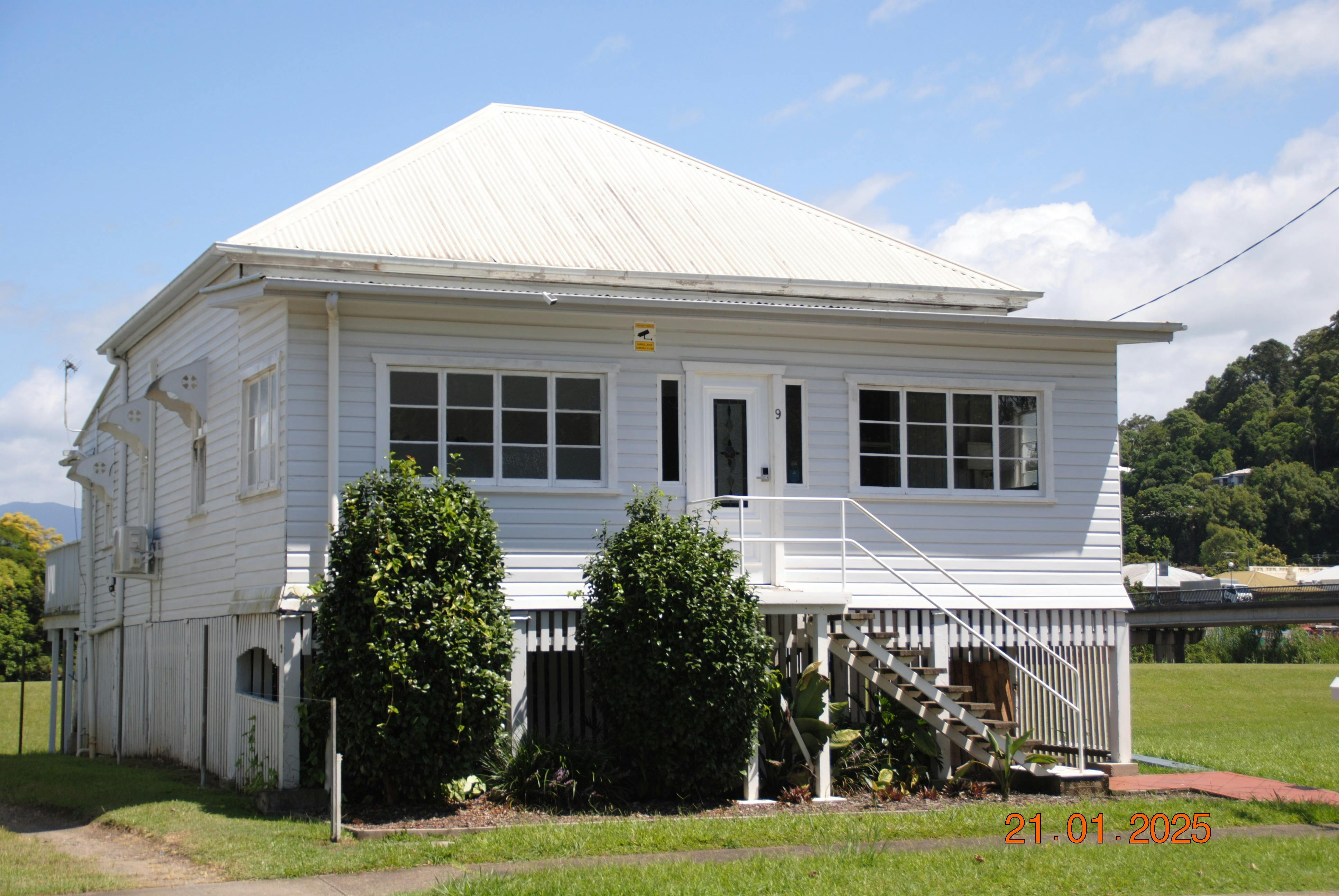 The Little River Cottage Riverfront Retreat built in 1902