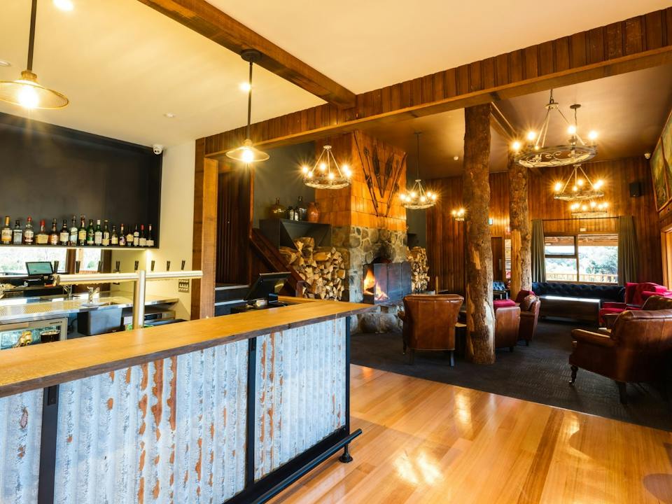 Tavern Bar & Bistro photo