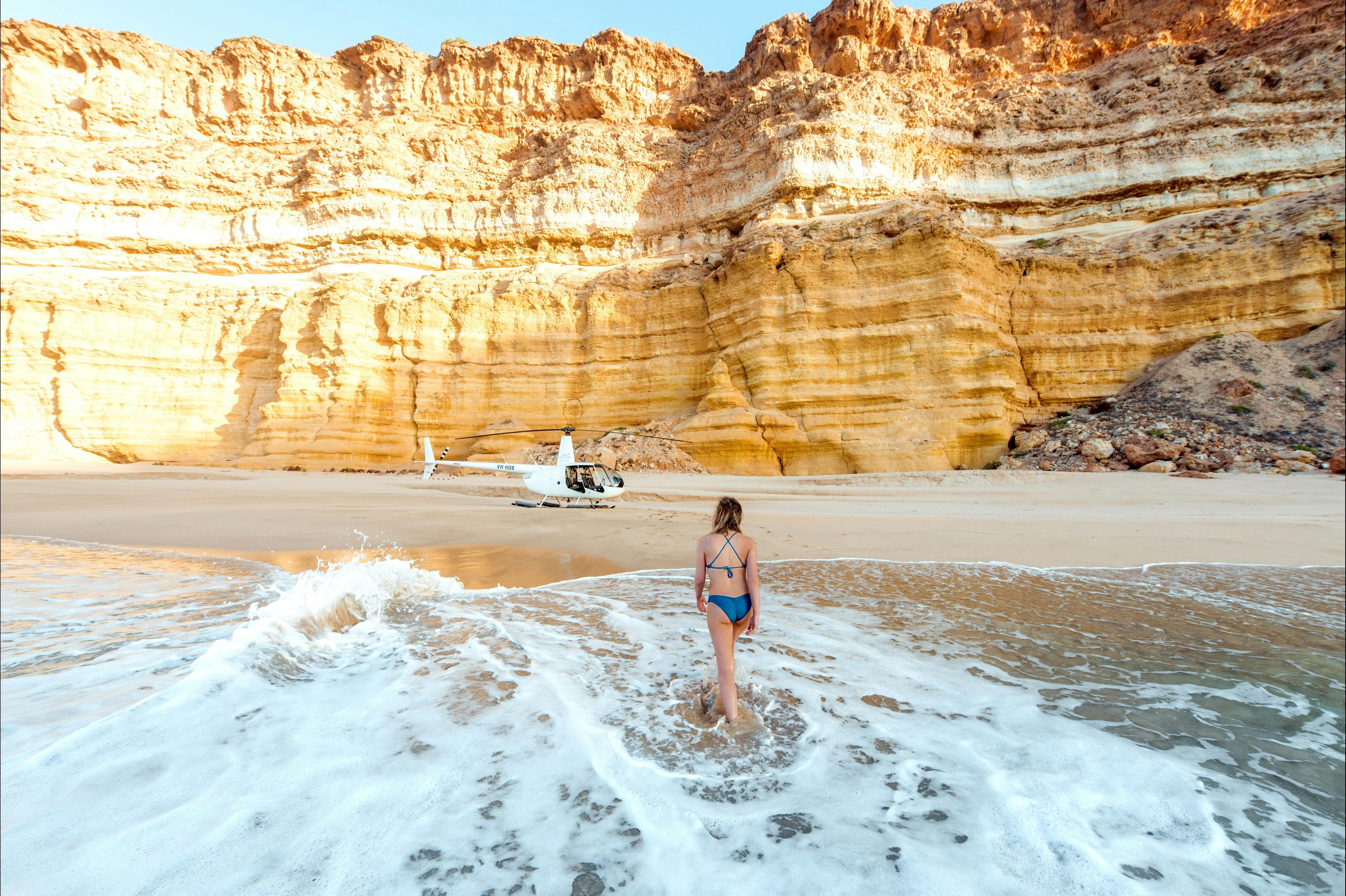 Coral Coast Helicopter Services, Carnarvon, Western Australia