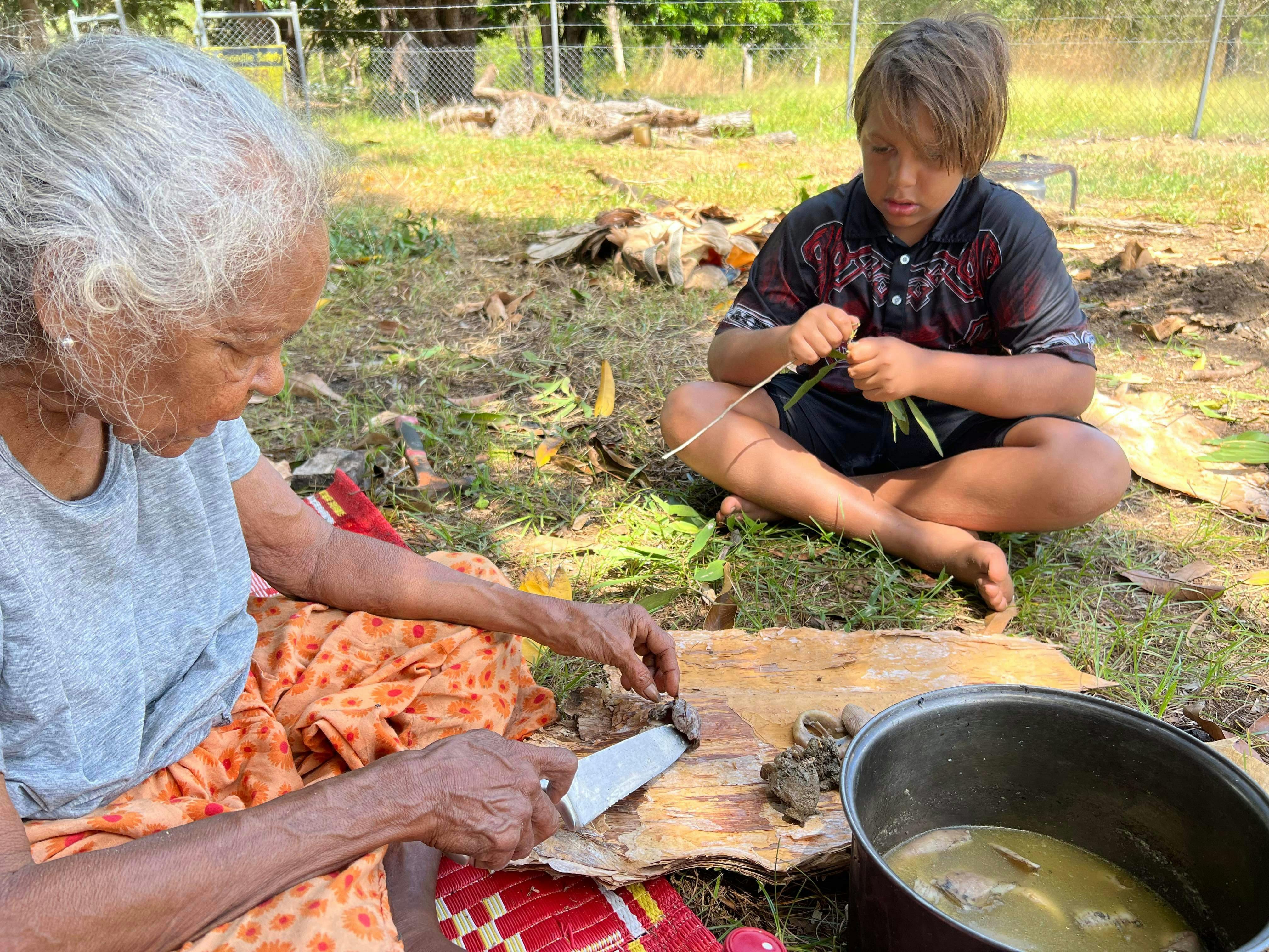 Bushtucker preparation at the Kakadu Billabong Safari Camp