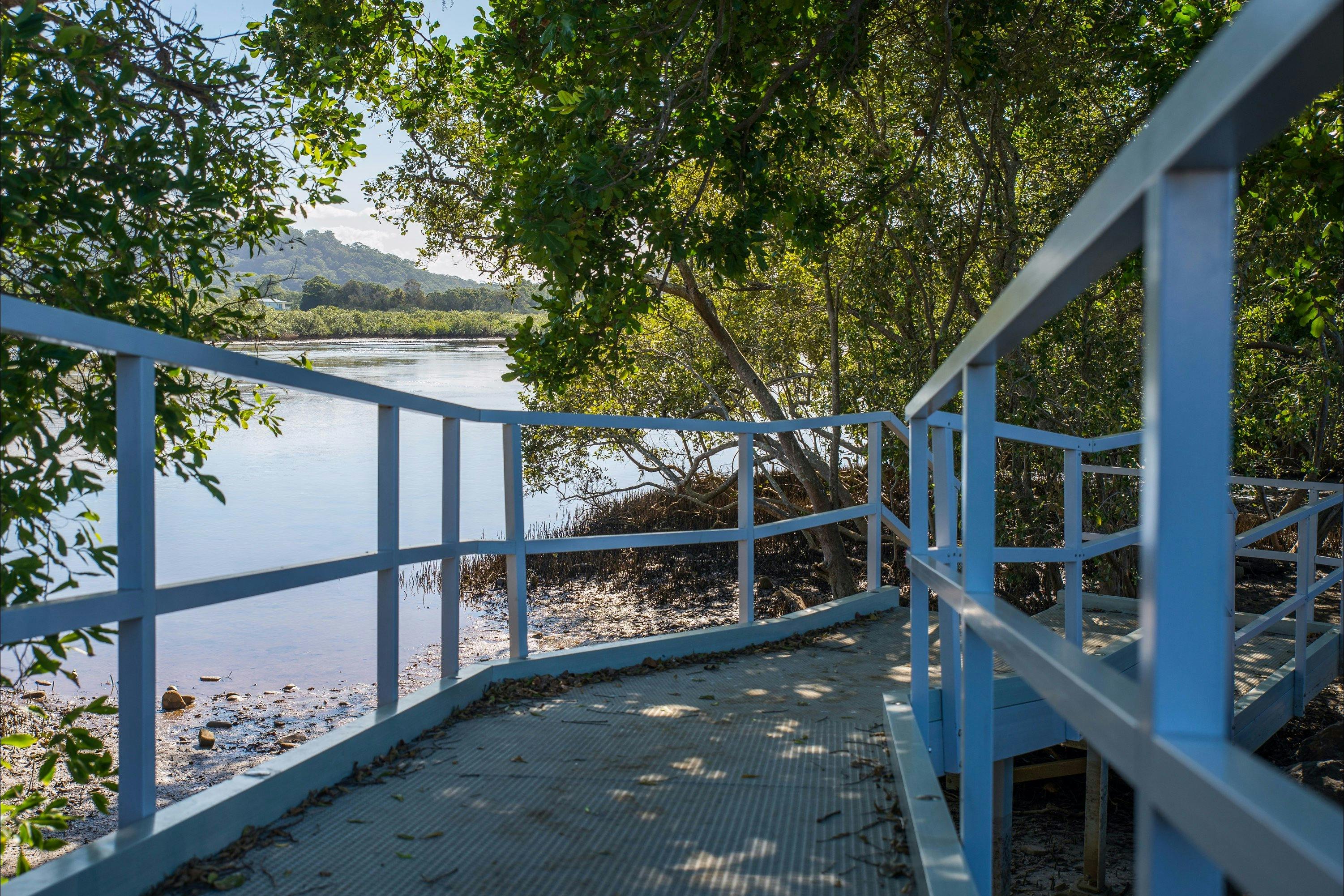 Tweed Coast Holiday Parks  Hastings Point - Creek Access Walkway