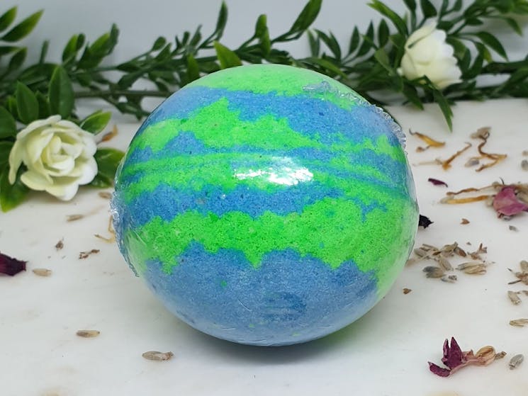 Thai Lime and Mango Bath Bomb