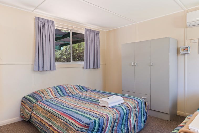 Economy Park Cabins