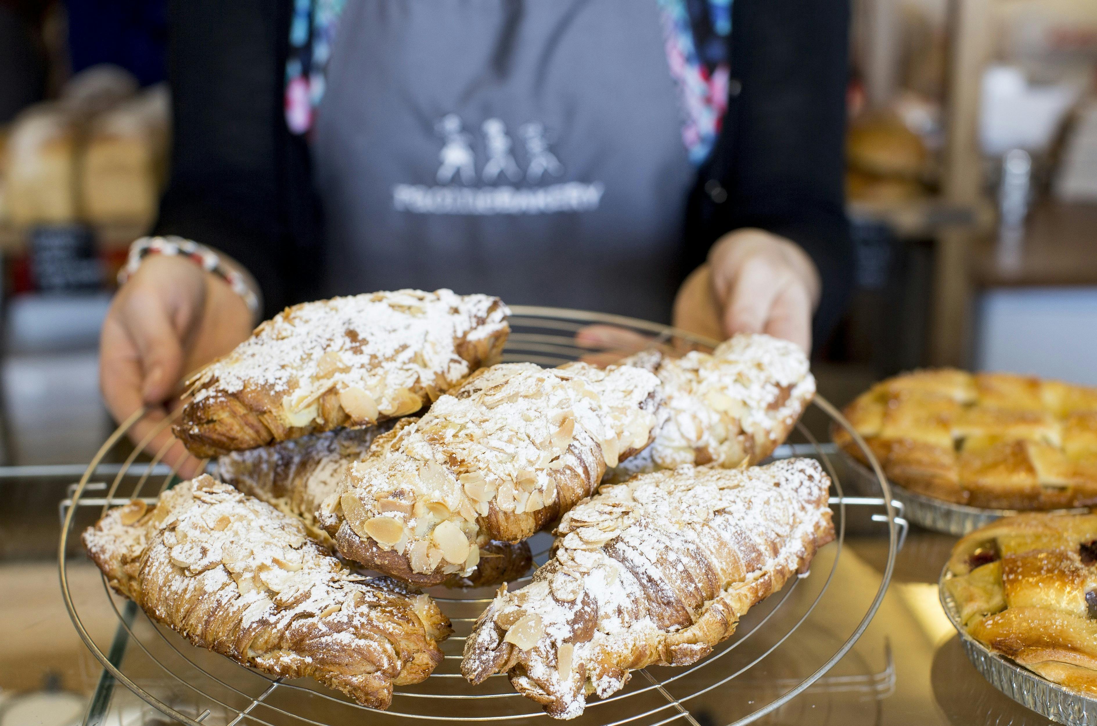Racine Bakery, Orange