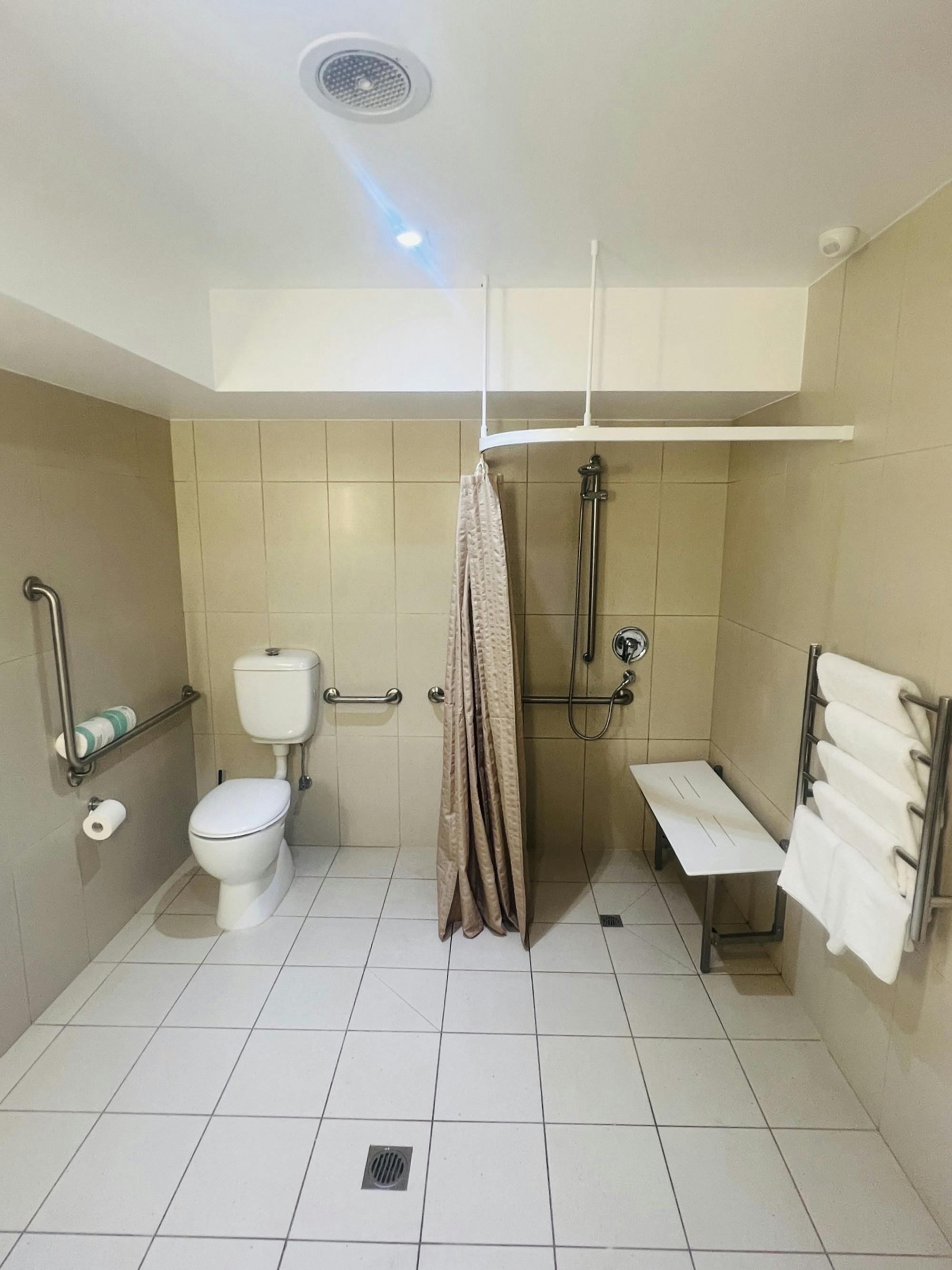 Cicada Accessible King Room