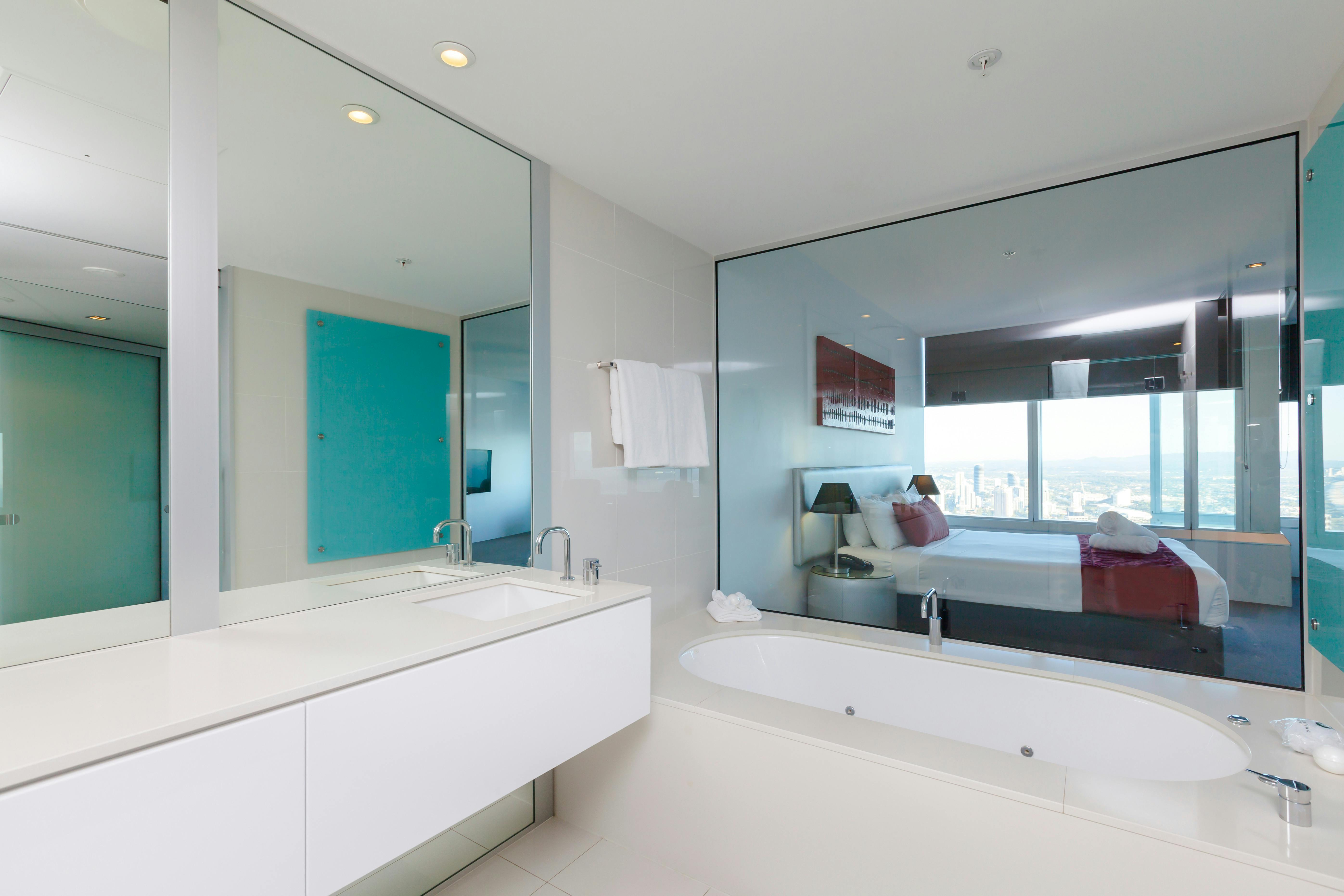 4 Bedroom Executive Spa Apartment