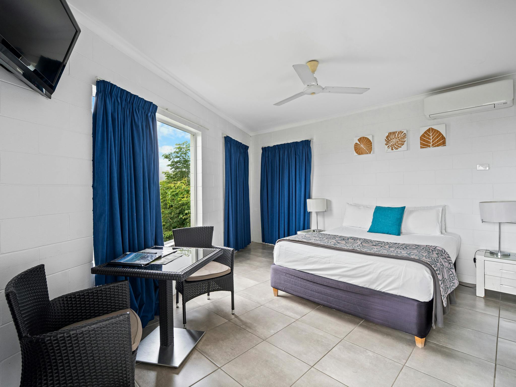 Guest Rooms Guest Rooms