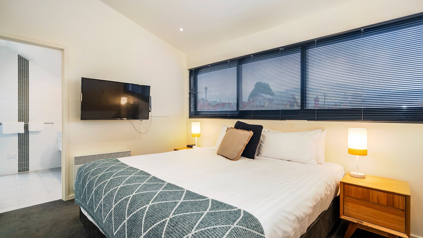 South Street - bedroom with ensuite