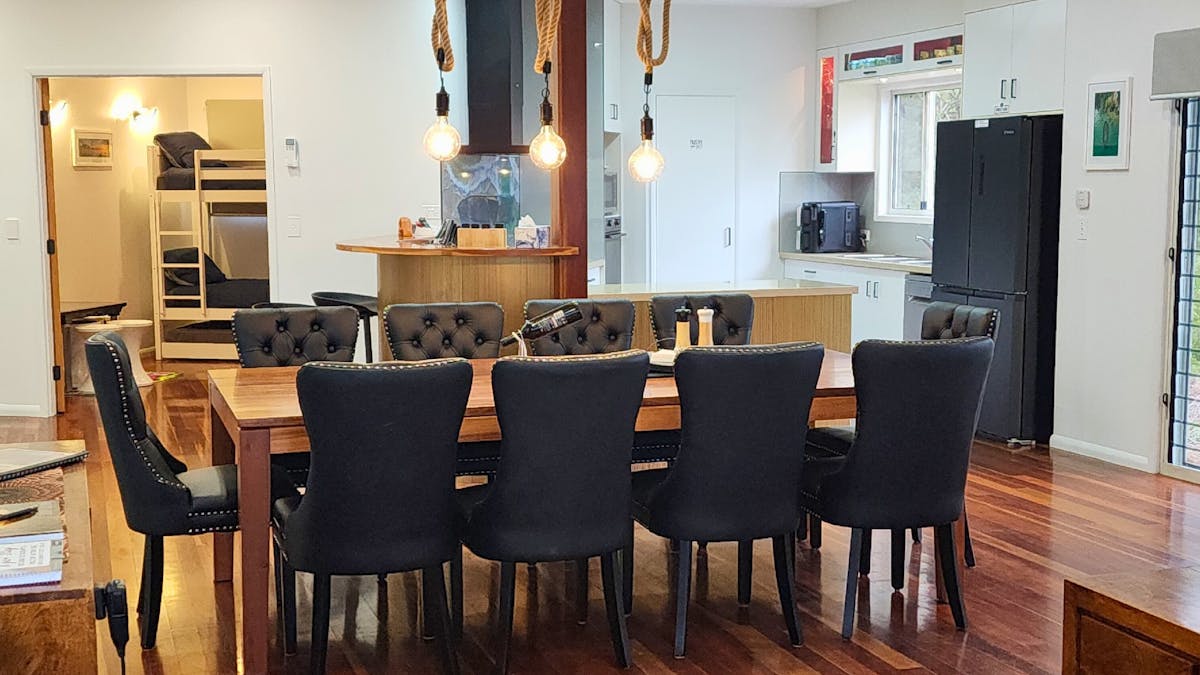 Dining Dining