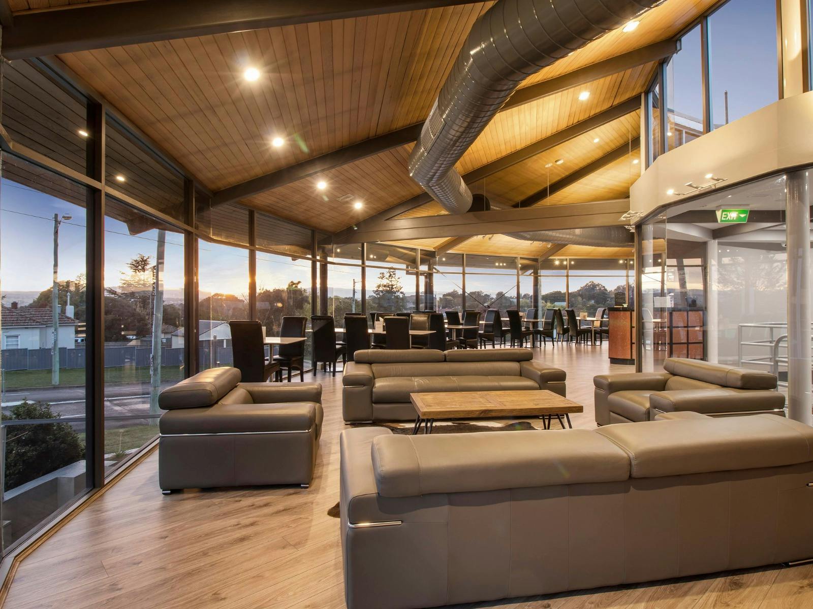 Skyline-Interior-Bathurst