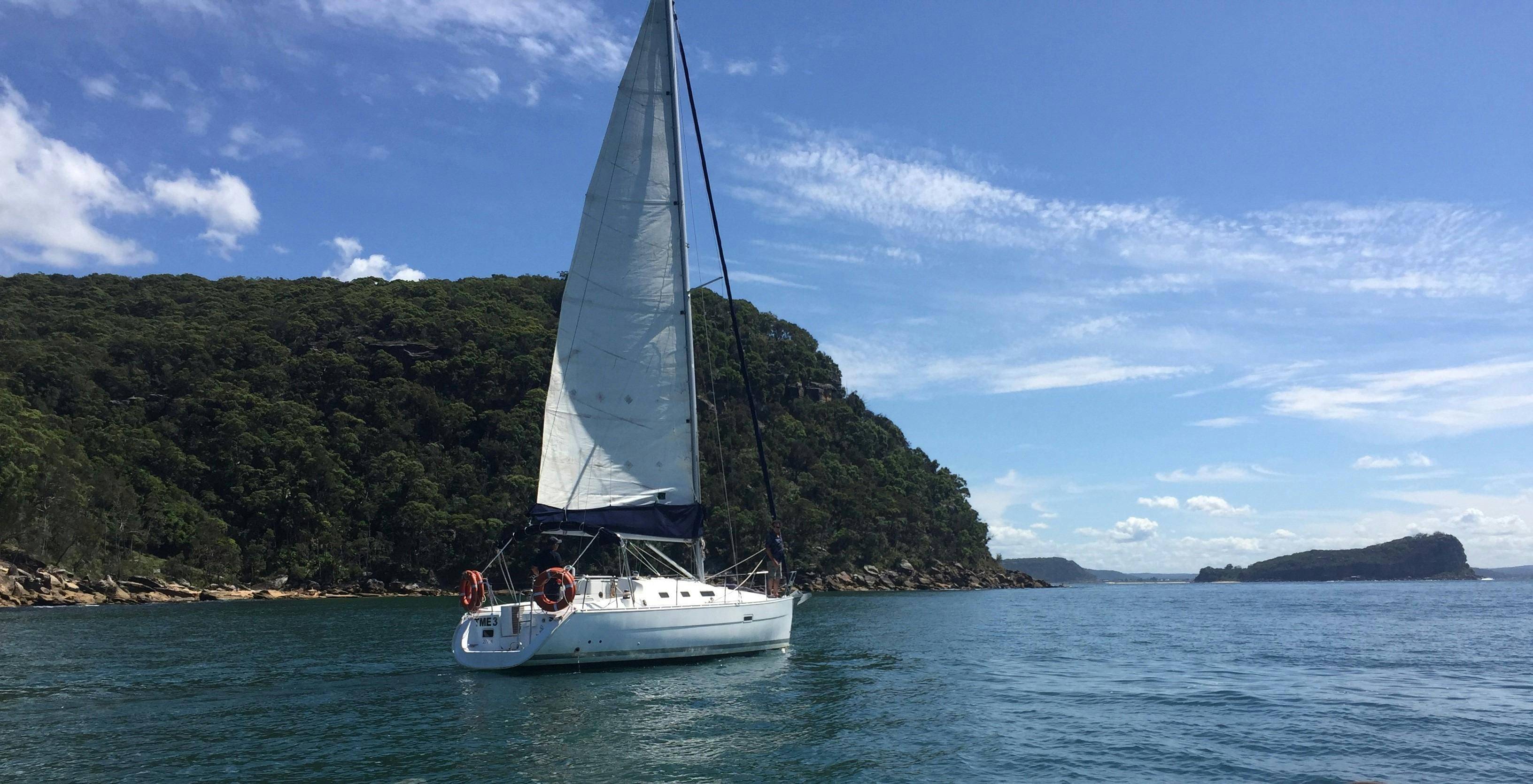 Sailing skippered yacht charter