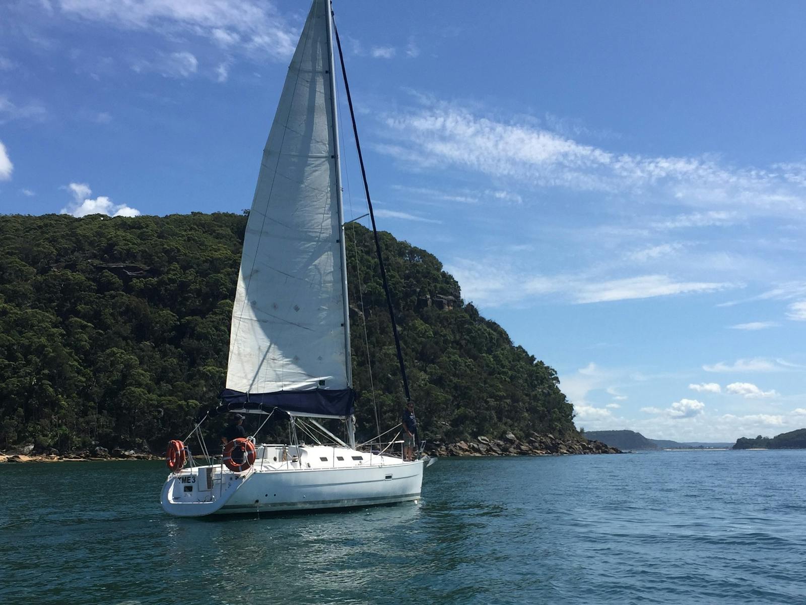 Sailing skippered yacht charter