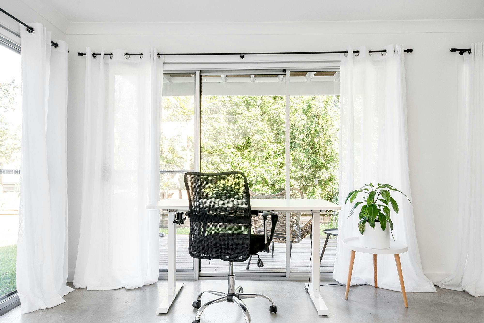 Hummingbird - Byron Bay - Downstairs studio study nook