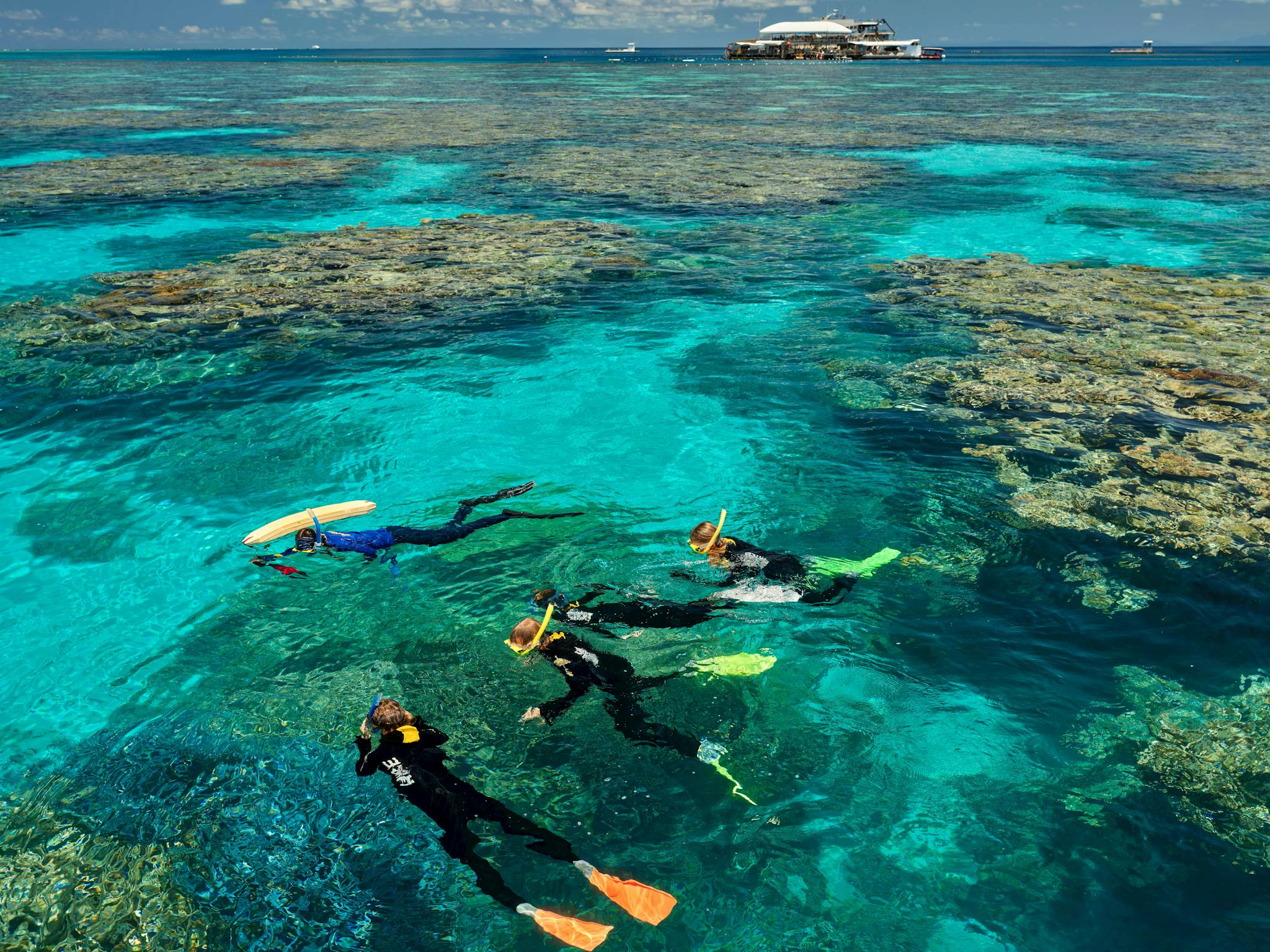 above watoer view of guided snorkel tour above watoer view of guided snorkel tour