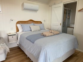 Queen Bed