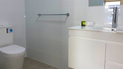 Bakehouse Motel Bathroom