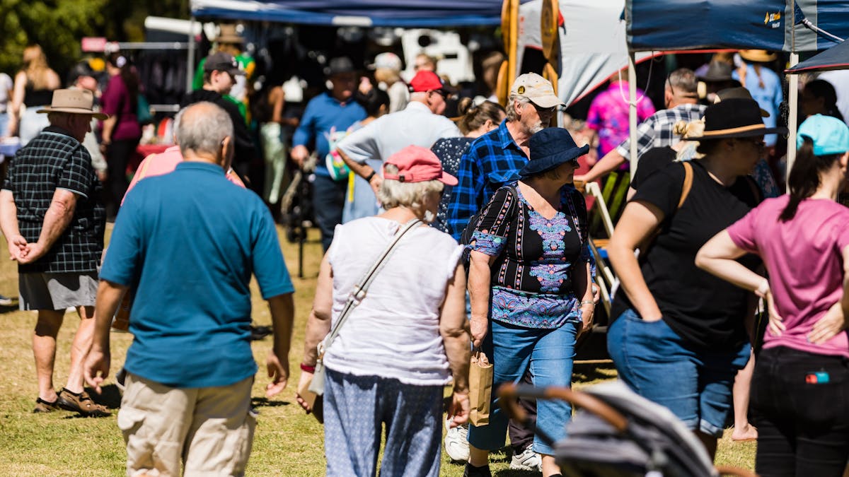 Market crowd