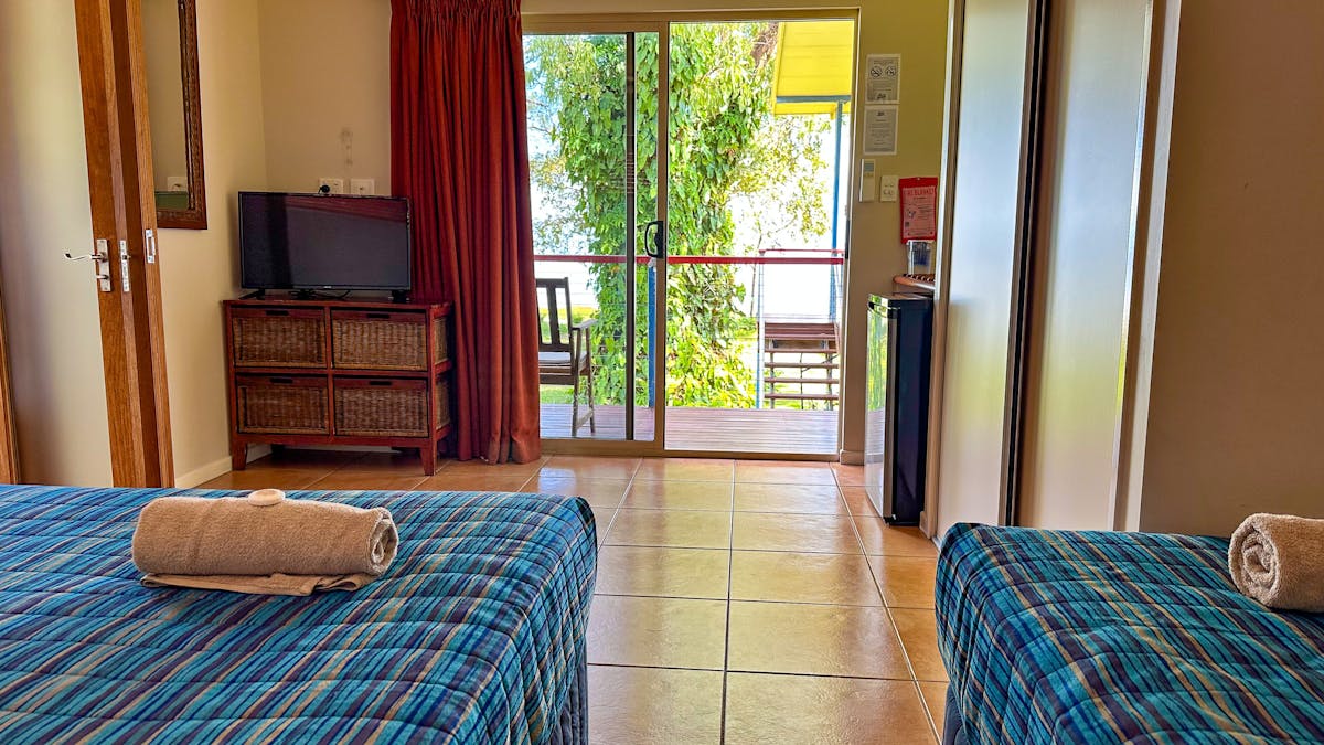 Beachfront Lodge Room 1
