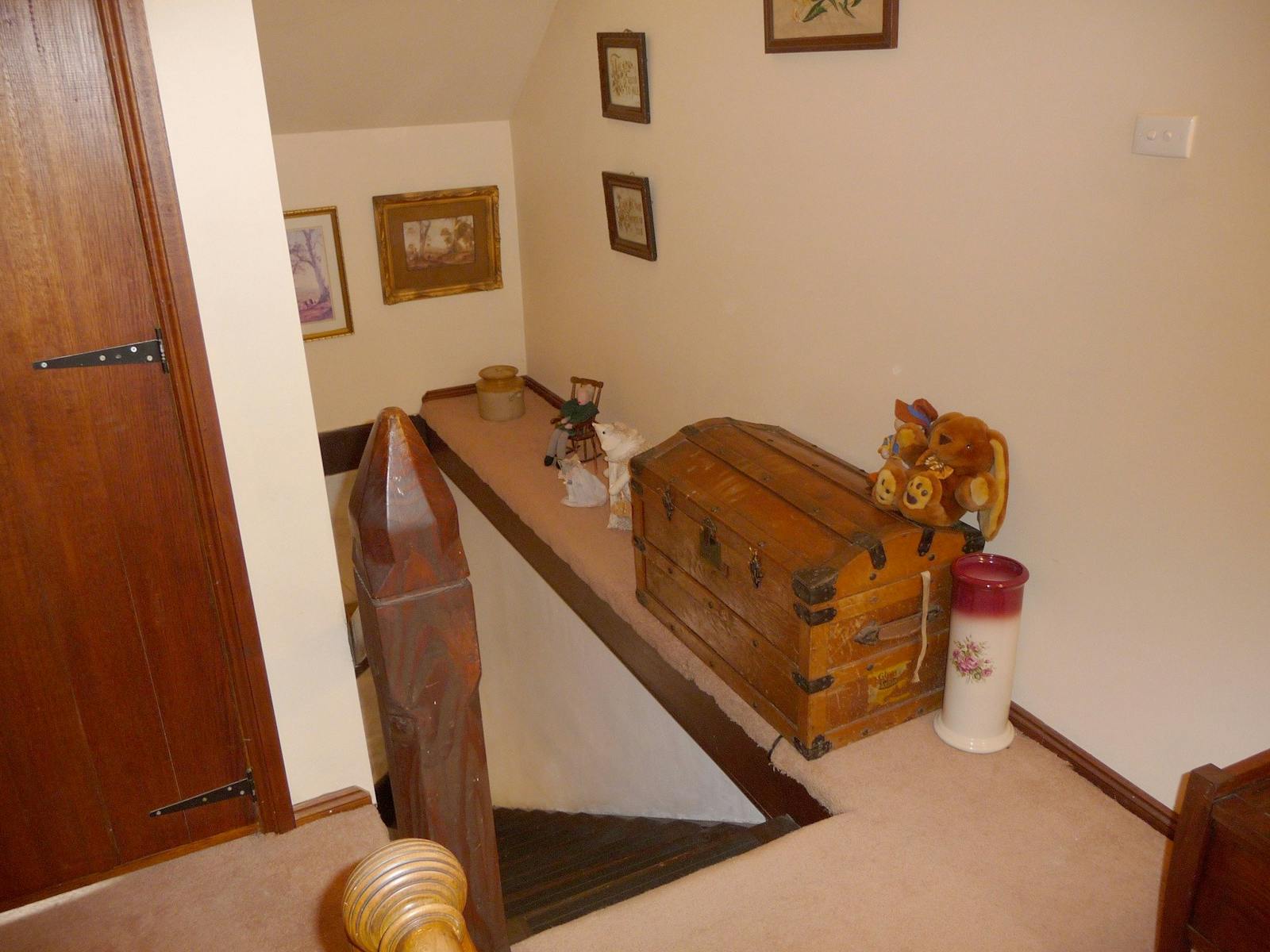 Meander Cottage stairs and bathroom door