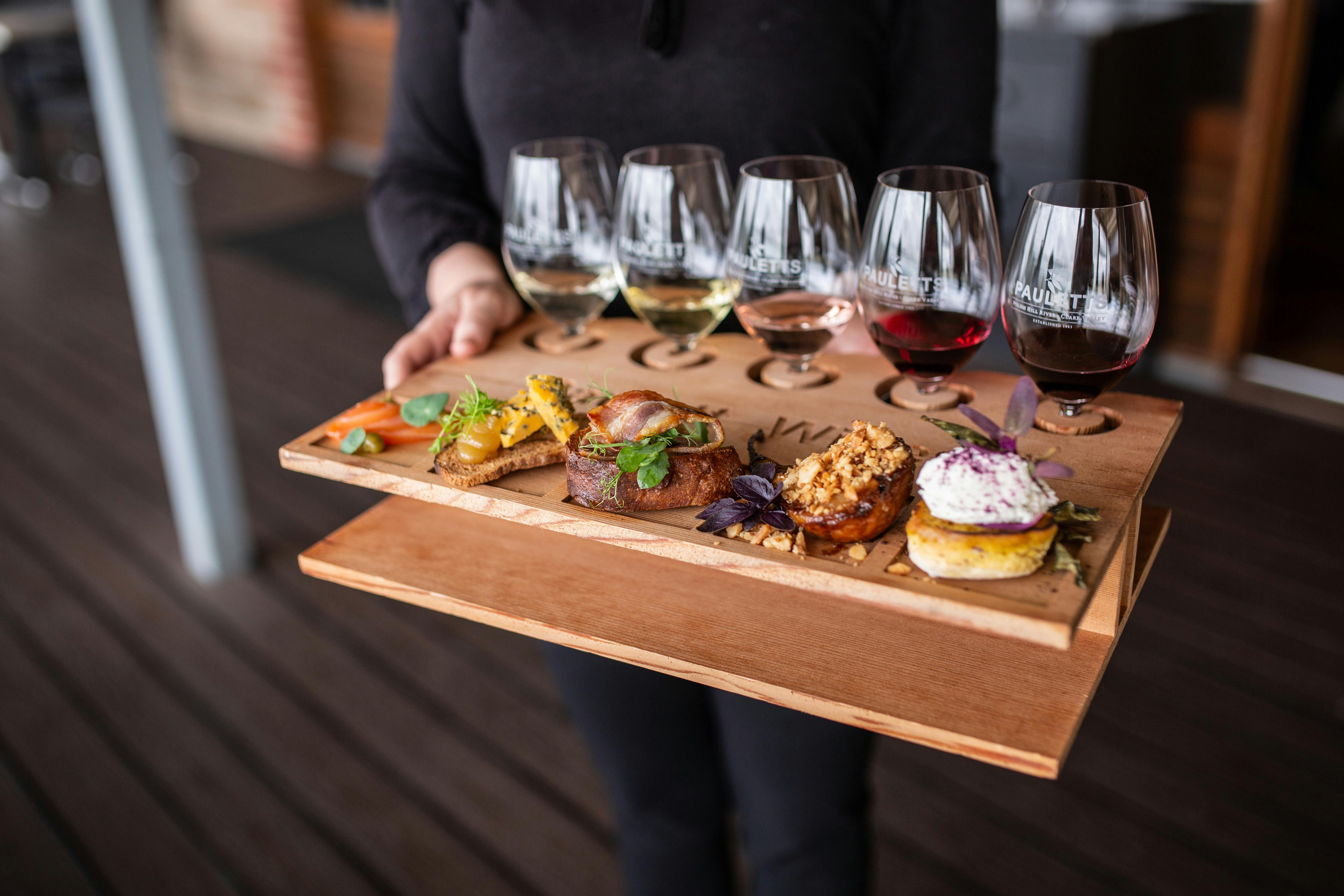 Pauletts Canape & Wine Flight Experience