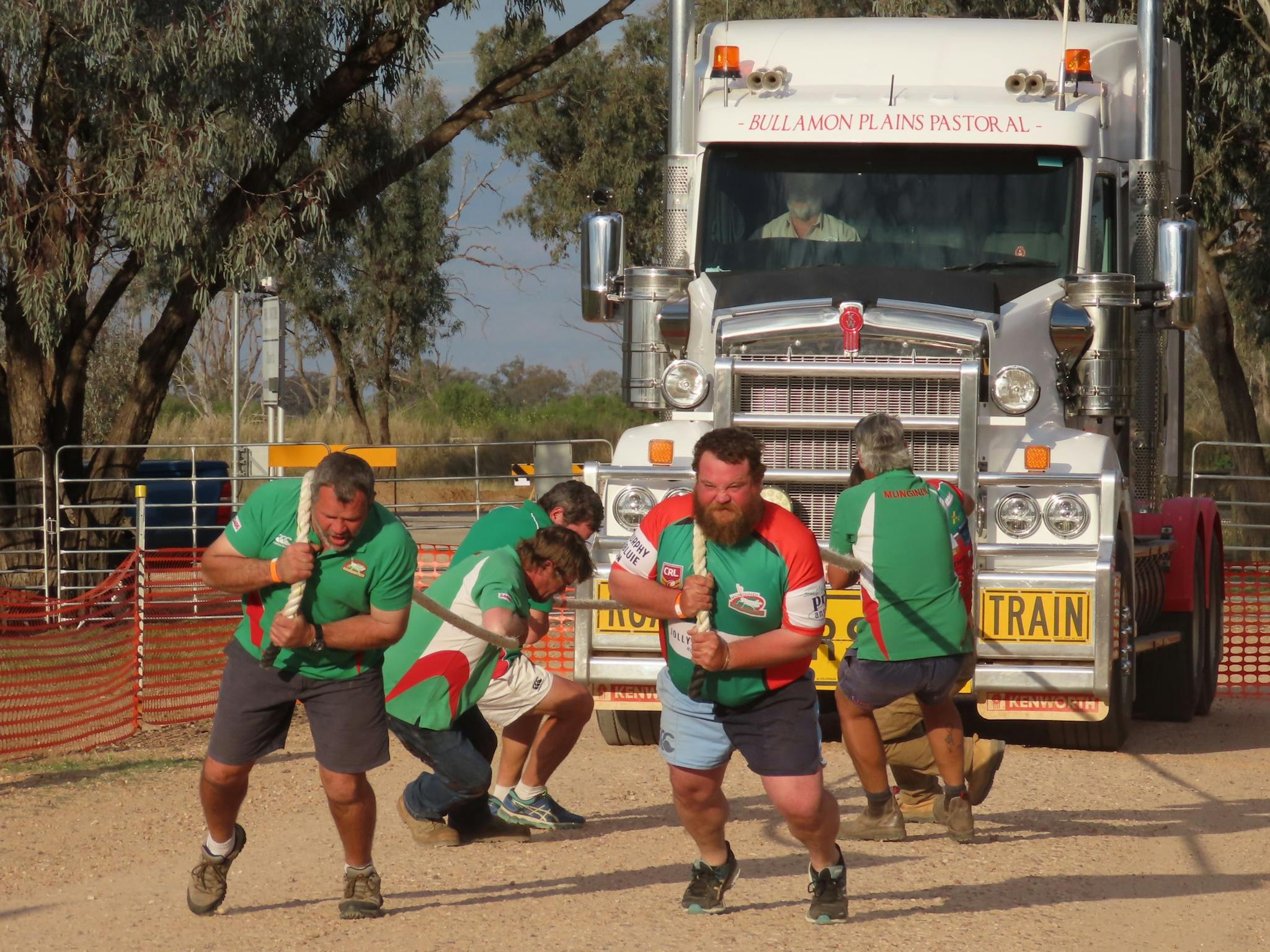 Local blokes give it their all. Local blokes give it their all.