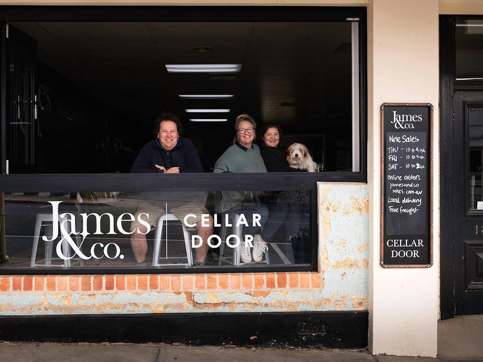 James & Co, Rutherglen