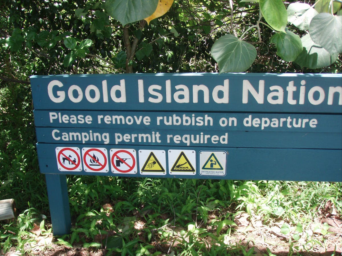 Welcome sign, Goold Island