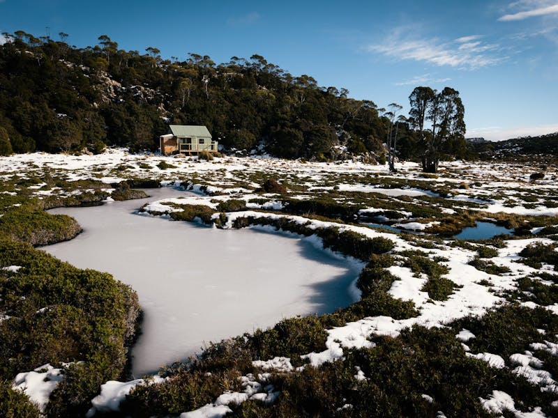 Lady Lake Hut on a snowy Higgs Track