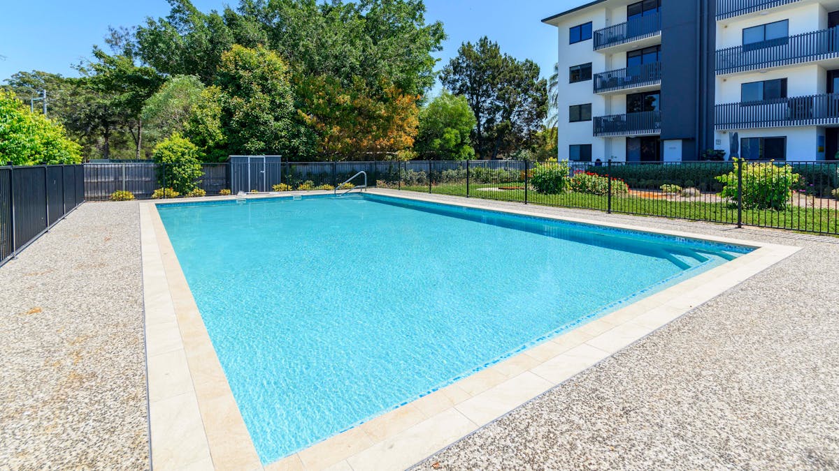 Complex pool