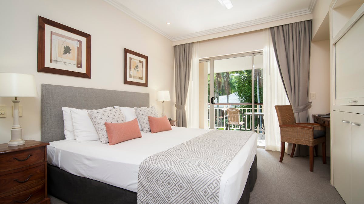 Links Hotel Room