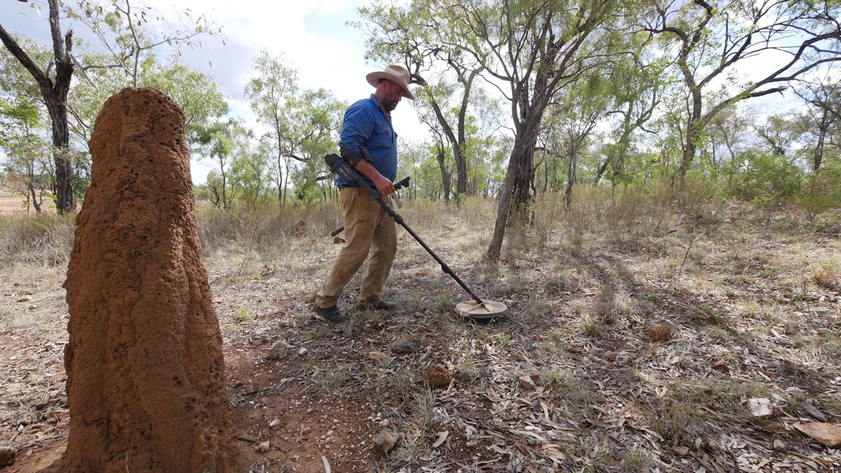 Fossicking for gold at Gilberton Outback Retreat