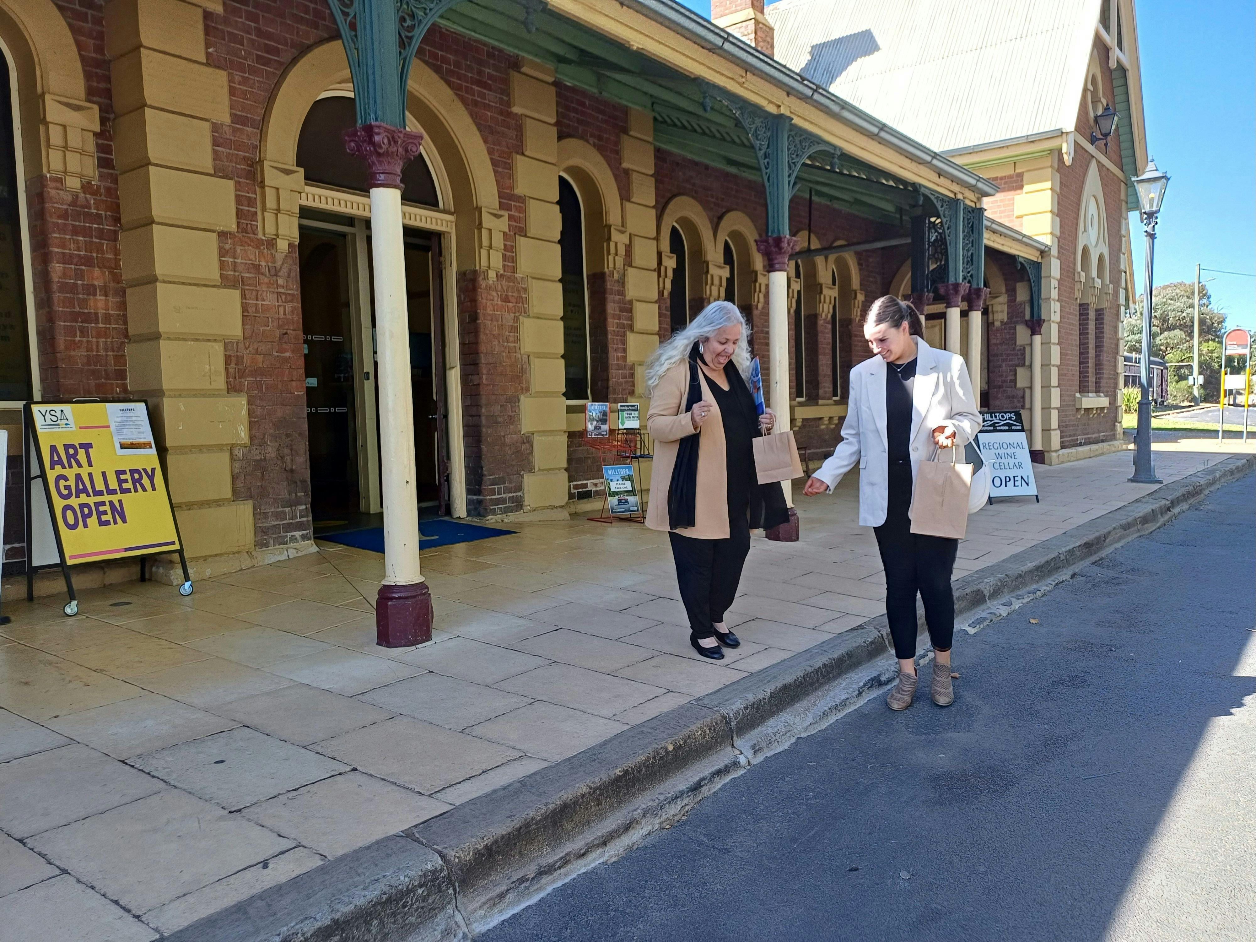 Entrance to the Visitor Information Centre showing signage for the Art Gallery and Wine Cellar