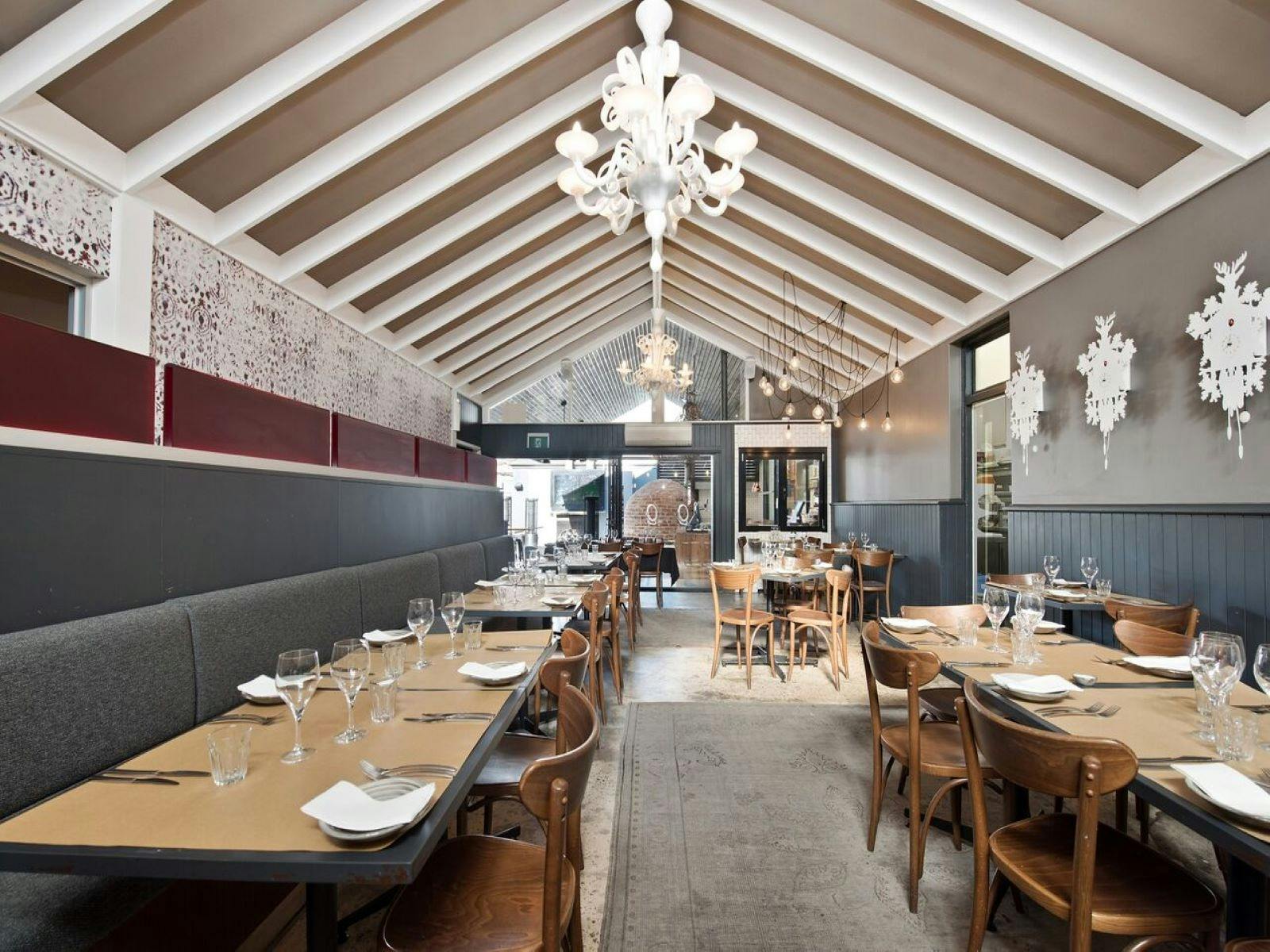 Queens Head Hotel