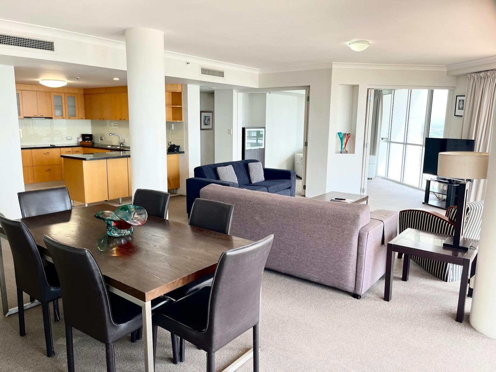 Living/ Dining/ Kitchen Living/ Dining/ Kitchen