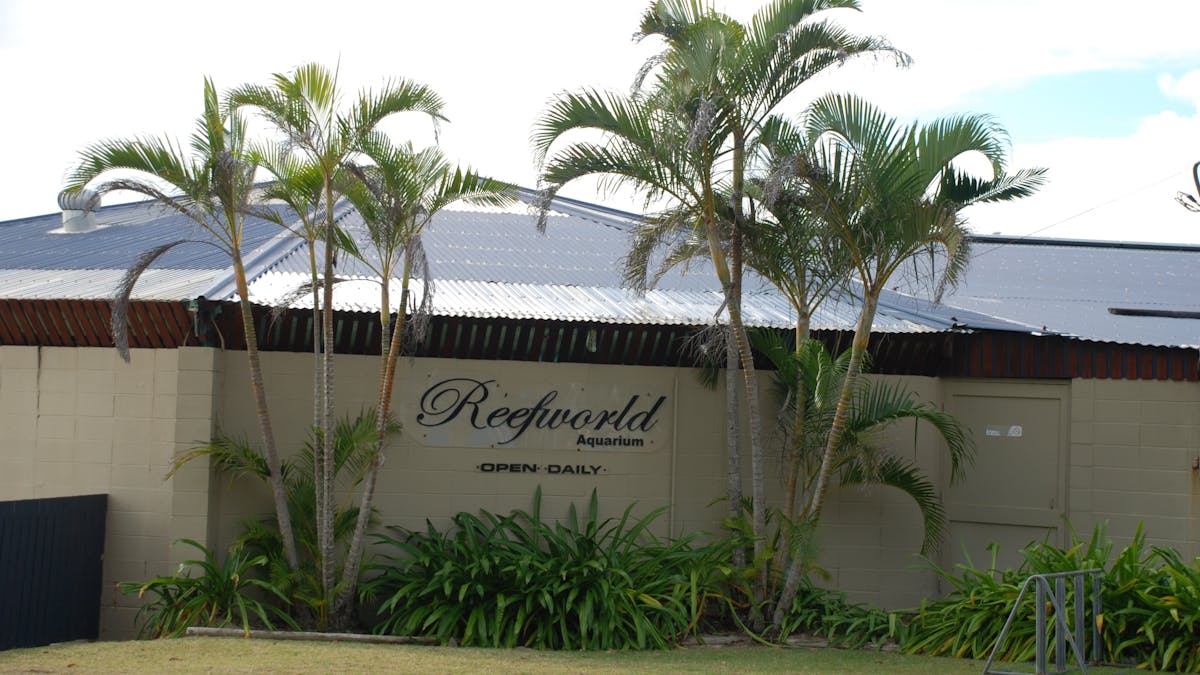 photo showing front facade of Reefworld Aquarium